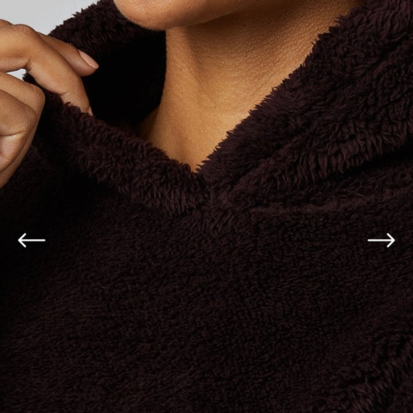 WOMEN'S SOFT SHERPA PULLOVER HOODIE - BOYSENBERRY / S - Picture 3 of 5